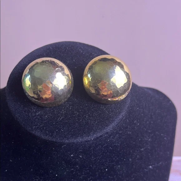 Vintage 80s 90s super chunky gold tone metal clip on earrings - Picture 3 of 6